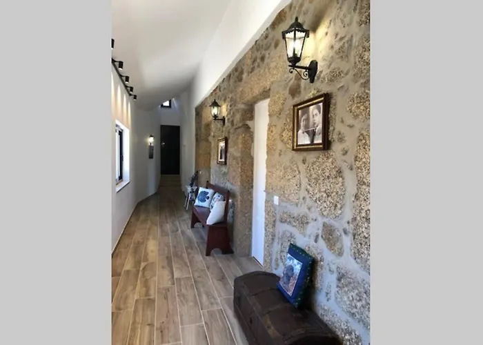 Grandfather's House Semesterbostad Tábua